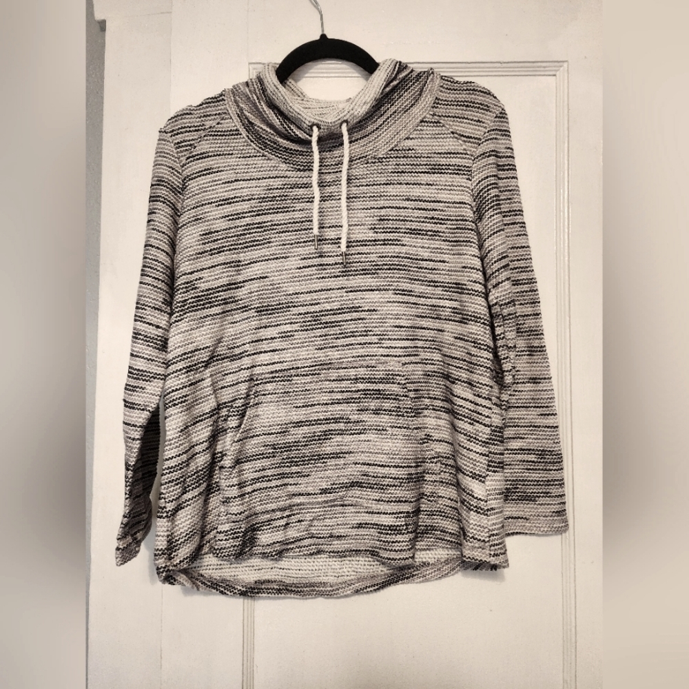 Women's Long-Sleeve Shirt with Drawstring Collar